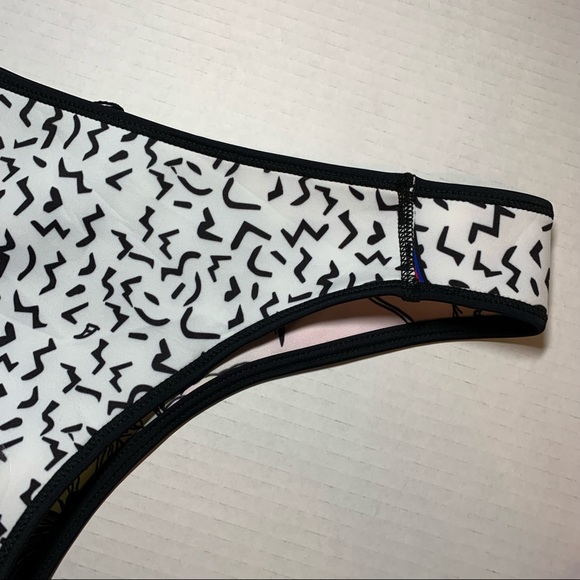 Sz. Lg Akela Surf reversible bikini bottom NWOT - Picture 11 of 16